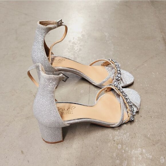 Badgley
Mischka    - Picture 5 of 9